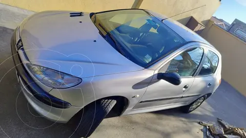 foto Peugeot 206 5P XR usado (2007) color Gris precio $3.200.000