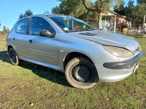 Peugeot 206 5P 16V XR Ac usado (2006) color Gris precio $1.600.000