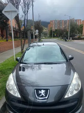 Peugeot 206+ 1.4L usado (2013) color Gris precio $27.000.000