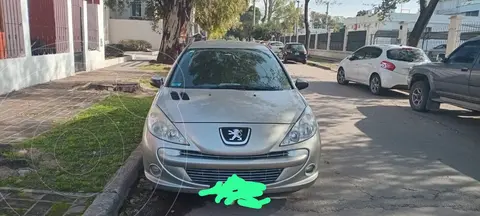 Peugeot 207 Compact Sedan 1.4 XS 4P usado (2012) color Gris Aluminium precio $9.500.000