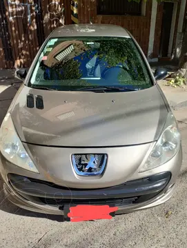 Peugeot 207 Compact Sedan 1.6 Feline 4P usado (2010) color Beige precio $9.500.000