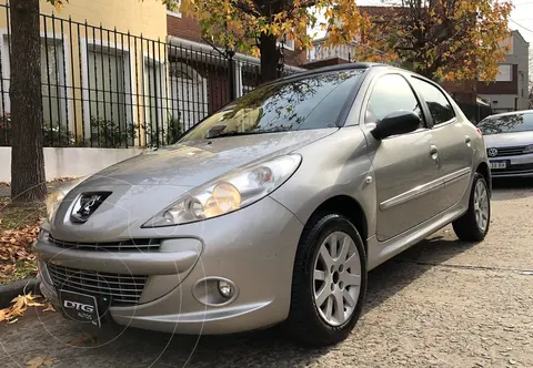 Peugeot 207 Compact 1.6 Feline 5P usado (2012) color Gris precio u$s7.480