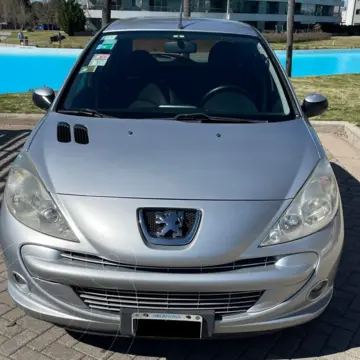 Peugeot 207 Compact 1.6 Allure 5P usado (2012) color Gris precio $9.600.000