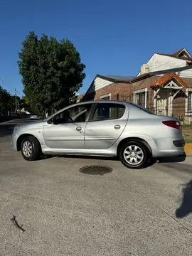 Peugeot 207 Compact 1.4 XS 5P usado (2010) color Gris Aluminium precio $10.000.000