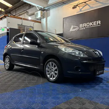 Peugeot 207 Compact 1.6 XT Premium 5P usado (2009) color Gris Grafito precio $10.900.000