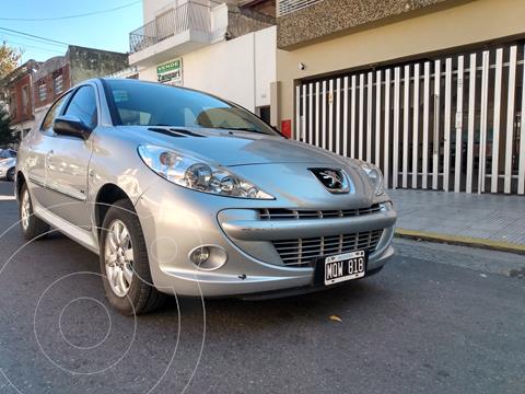 foto Peugeot 207 Compact Sedán 1.4 HDi Allure 4P usado (2013) precio $760.000