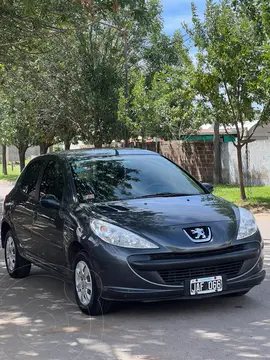 Peugeot 207 Compact 1.4 XS 5P usado (2010) color Gris precio $7.500.000