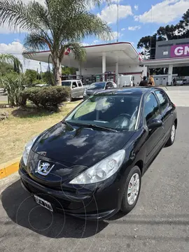 Peugeot 207 Compact 1.4 Allure 5P usado (2014) color Negro precio u$s7.500