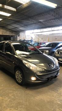 foto Peugeot 207 Compact 1.6 Feline 5P usado (2013) precio $750.000