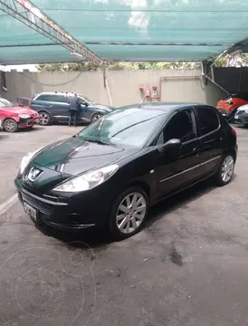 Peugeot 207 Compact 1.4 Active Plus 5P usado (2013) color Negro Perla precio $13.000.000