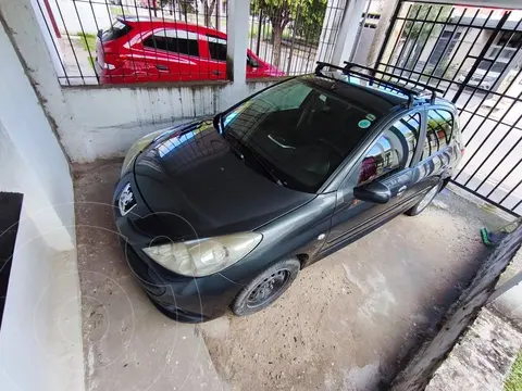 Peugeot 207 Compact 1.4 XS 5P usado (2011) color Gris Fer precio $8.972.000