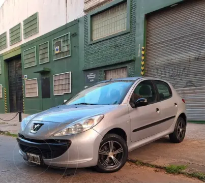 Peugeot 207 Compact 1.4 XR 5P usado (2010) color Gris Aluminium precio $8.000.000