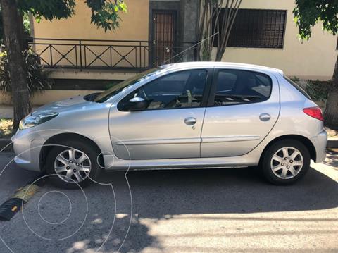 foto Peugeot 207 Compact 1.4 Allure 5P usado (2015) color Gris Aluminium precio $700.000