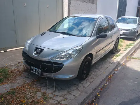 Peugeot 207 Compact 1.4 XR 3P usado (2010) color Gris Aluminium precio $7.200.000