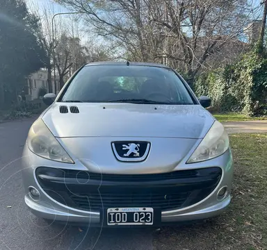 Peugeot 207 Compact 1.6 XS 5P usado (2010) color Plata precio u$s7.100