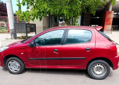 Peugeot 207 Compact 1.4 XR 5P usado (2010) color Rojo Eden precio $8.000.000