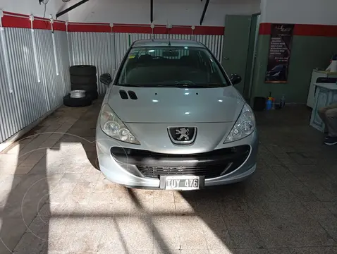 Peugeot 207 Compact 1.4 XR 5P usado (2010) color Gris Aluminium precio u$s8.500