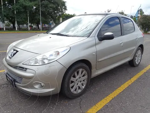foto Peugeot 207 Compact 1.6 XT 5P usado (2012) color Gris precio $2.550.000