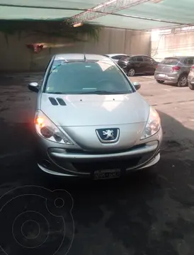 Peugeot 207 Compact 1.4 Allure 5P usado (2014) color Gris Aluminium precio $11.500.000