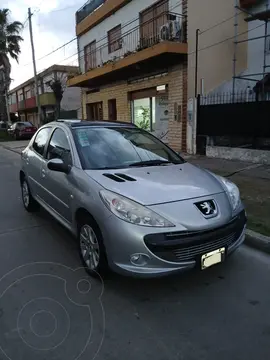 foto Peugeot 207 Compact 1.6 XT Premium 5P usado (2010) color Gris Aluminium precio $7.700.000