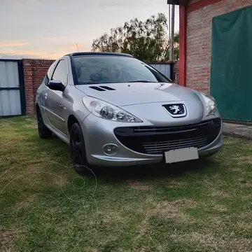 Peugeot 207 Compact 1.6 Quiksilver 3P usado (2010) color Gris Aluminium precio $10.000.000