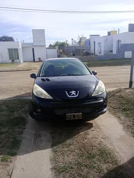 Peugeot 207 Compact 1.9D XS 5P usado (2010) color Negro precio $7.500.000