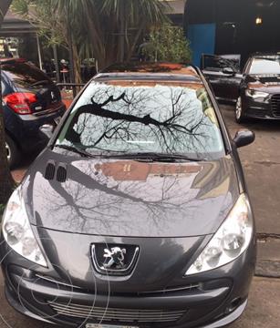 foto Peugeot 207 Compact Sedán 1.4 HDi Feline 4P usado (2013) precio $810.000