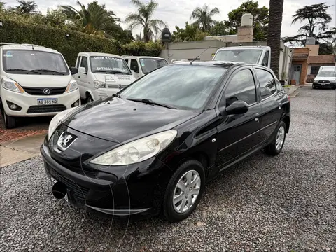 Peugeot 207 Compact 1.4 XR 5P usado (2009) color Negro precio $7.300.000