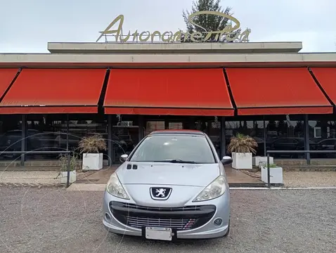Peugeot 207 207 COMPACT 1.6 5 P XT PRE.//GRIFE usado (2011) color Gris precio u$s10.500