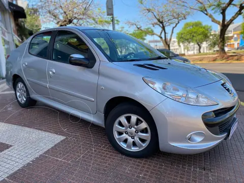 Peugeot 207 207 COMPACT 1.4 4 P XS//ALLURE usado (2010) color Plata precio $9.489.990