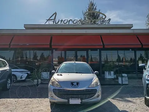 Peugeot 207 207 COMPACT 1.4 5 P XS//ALLURE usado (2010) color Gris precio u$s8.500