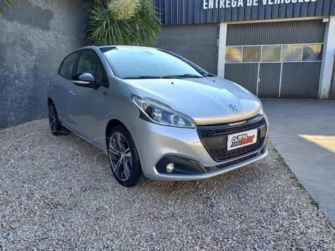 Peugeot 208 208 1.6 GT usado (2016) color Gris precio $16.000.000