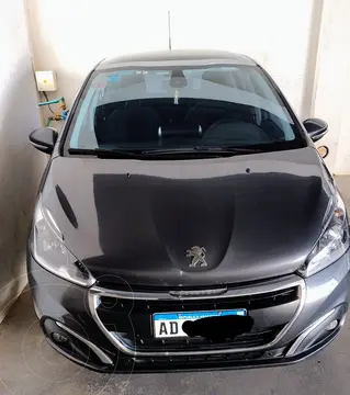 Peugeot 208 Feline 1.6 Tiptronic usado (2018) color Gris Aluminium precio u$s16.500