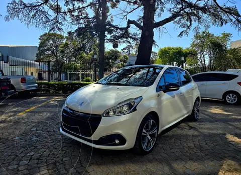 Peugeot 208 GT 1.6 THP usado (2017) color Blanco Nacre precio u$s13.400