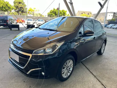 Peugeot 208 Allure 1.6 usado (2018) color Negro Perla financiado en cuotas(anticipo $2.999.999 cuotas desde $269.000)