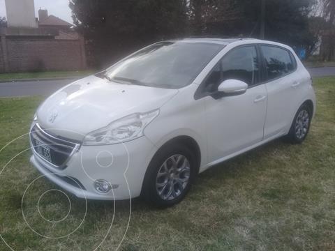 foto Peugeot 208 Allure 1.6 usado (2013) color Blanco precio $1.250.000
