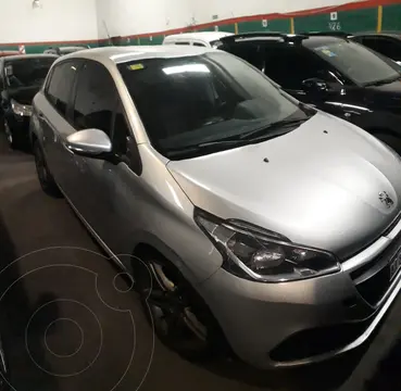 Peugeot 208 Active 1.5 usado (2017) color Gris Aluminium precio $3.130.000