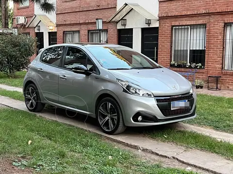 Peugeot 208 Feline 1.6 usado (2020) color Gris Aluminium financiado en cuotas(anticipo $7.500.000 cuotas desde $350.000)