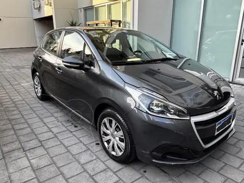 Peugeot 208 Active 1.6 usado (2018) color Gris precio $13.900.000