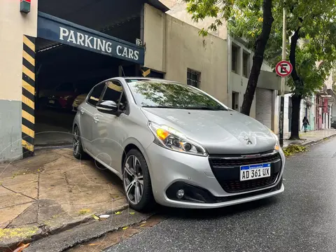 Peugeot 208 GT 1.6 THP usado (2020) color Gris Aluminium financiado en cuotas(anticipo $3.500.000)