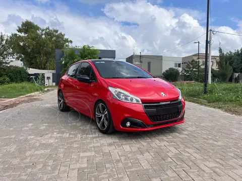 Peugeot 208 Feline 1.6 usado (2018) color Rojo financiado en cuotas(anticipo $4.500.000)