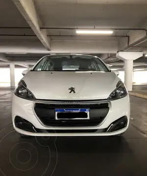 Peugeot 208 Active 1.5 usado (2017) color Blanco precio $17.500.000