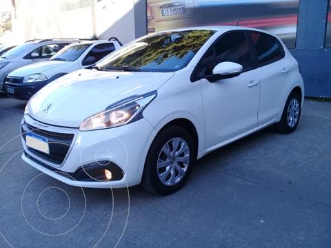 foto Peugeot 208 Active 1.6 usado (2018) color Blanco precio $1.550.000