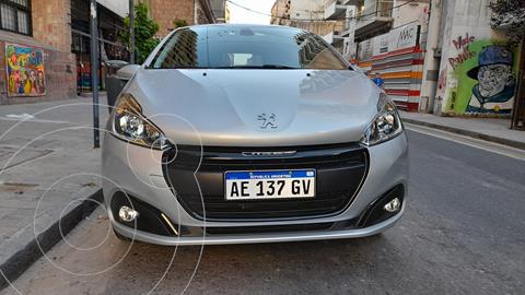 foto Peugeot 208 Feline 1.6 usado (2020) precio $2.020.000