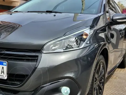 Peugeot 208 Active 1.6 usado (2019) color Gris financiado en cuotas(anticipo $6.000.000 cuotas desde $280.000)