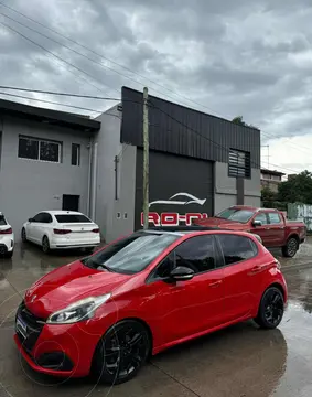 Peugeot 208 GT usado (2019) color Rojo financiado en cuotas(anticipo $5.000.000)