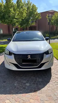 Peugeot 208 GT usado (2023) color Blanco Banquise precio $7.500.000