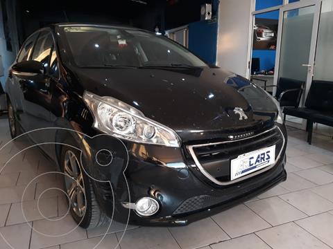 foto Peugeot 208 Allure 1.6 usado (2015) color Negro Perla precio $1.350.000