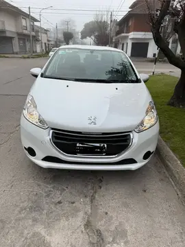 Peugeot 208 Feline 1.6 Pack Cuir usado (2016) color Blanco financiado en cuotas(anticipo $8.000.000 cuotas desde $500.000)