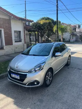 Peugeot 208 Feline 1.6 usado (2016) color Gris financiado en cuotas(anticipo $2.000.000 cuotas desde $290.000)